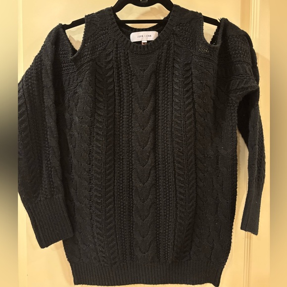 John + Jenn by Line Lina Cold Shoulder Sweater in Caviar - Picture 5 of 5